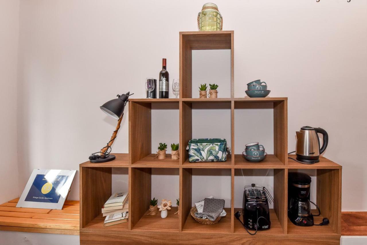 Vintage Garden Apartment Пула Екстериор снимка
